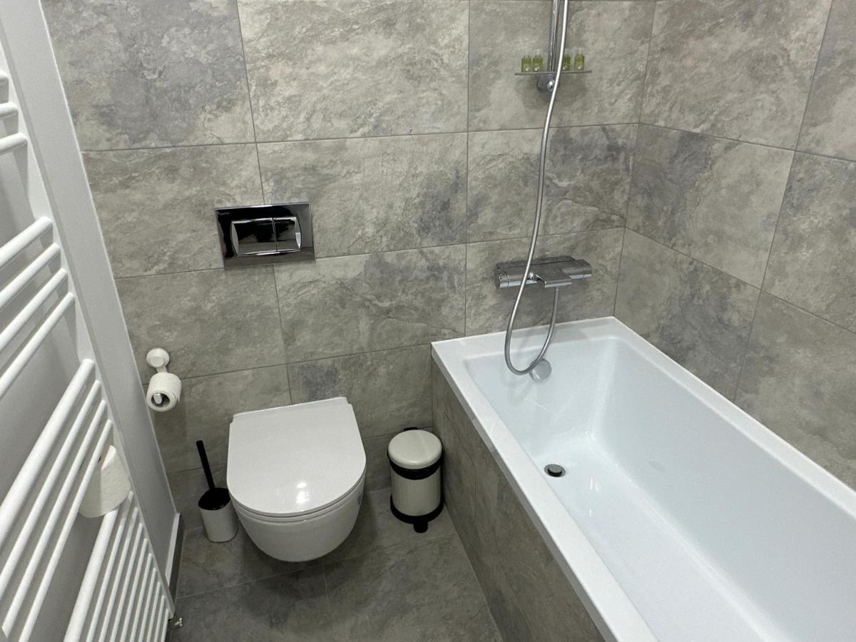 Art Apartment Bukarest Kültér fotó