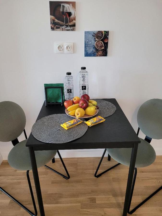Art Apartment Bukarest Kültér fotó